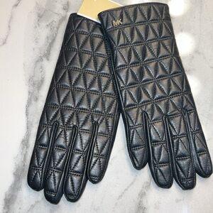 NWT Michael Kors Diamond Pattern Leather Gloves • Women's Sz Large 🖤